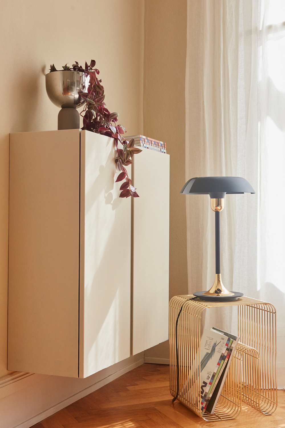 CYCNUS table lamp